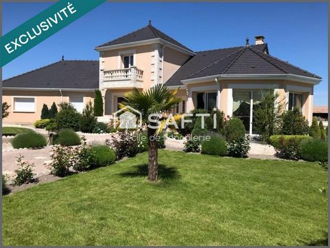 MAISON D'ARCHITECTE - TOUT CONFORT - PISCINE -