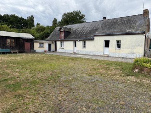 Cette charmante fermette de plain pied avec terrain terrain agricole et plan d'eau.