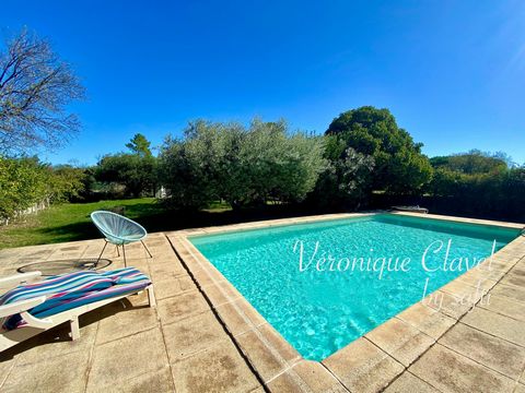 Belle villa de 145m2 ,posée sur un terrain de 1530m2 avec sa superbe piscine