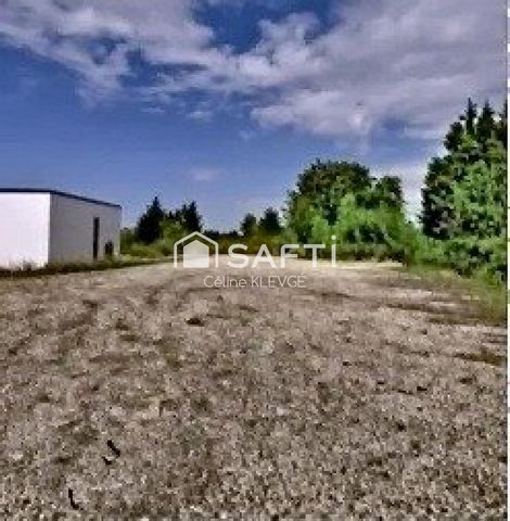 TERRAIN CONSTRUCTIBLE VIABILISE 1700m²