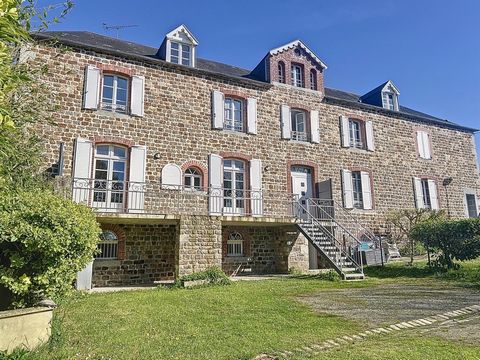 Ensemble du 19ème avec deux maisons et stationnement !