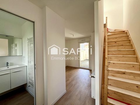 Appartement en souplex, 1 chambre, stationnement fermé.