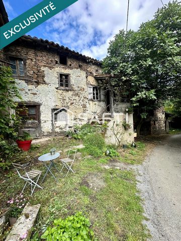 Petite maison en pierre pleine de charme