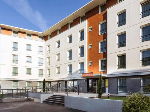 Stunning 1 Bed Leaseback Apartment For Sale in Orleans France Esales Property ID: es5553568 Property Location 3 Rue Jean François Deniau À L’angle Du 142 Rue Du, Orleans 45000 France Property Details With its glorious natural scenery, excellent clima...