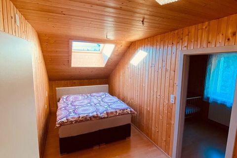 This cozy holiday apartment for a maximum of 5 people is located in the small town of Salchau, near Oberwölz-Lachtal in the Murau district of Styria. It has 3 bedrooms, one of which is a children's bedroom, a living room with a sofa bed, a bathroom, ...