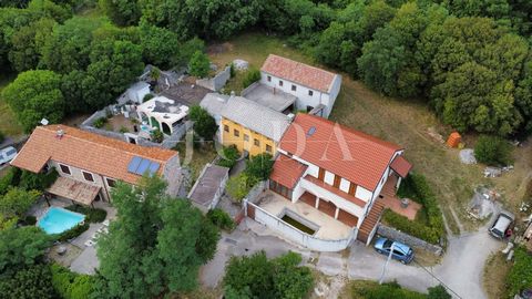 Location: Primorsko-goranska županija, Vinodolska Općina, Drivenik. ID CODE: 4534 Vinko Matejčić, mag.oec Agent s licencom Mob: 0959145475 Tel: 051 403 771 E-mail: vinko@joda-nekretnine.hr www.joda-nekretnine.hr