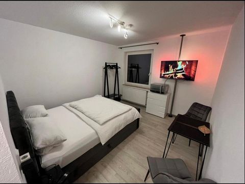 The apartment is located directly in the city center. There is a washing machine and dryer in the basement. In addition, it has been completely refurbished in 2022, including a new bathroom and kitchenette.