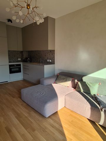 The 2-room new apartment, is modern and high quality furnished and is centrally located Mainz Neustadt directly on the Rhine with water views. The apartment is equipped with everything necessary, restaurants and cafes are right next door. The highway...