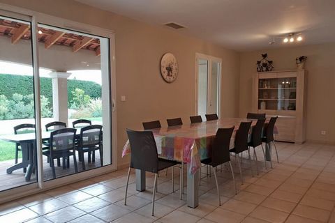 Enjoy staying near La Salette river at this 5-bedroom villa in Beaumes-de-Venise. Featuring a private swimming pool to cool off on hotter days, the villa ensures a peaceful stay. It is ideal for a group of 10 or families with children traveling toget...