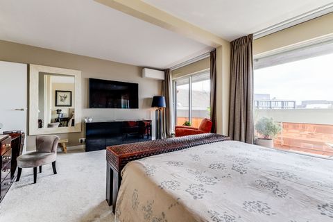 The prices may vary during June, July, and August 2024 as well as during the Olympics. We will provide you with the rates once your request has been made. Located in the heart of the 6th district, right next to the famous Bon Marche department store,...