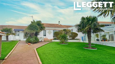 A26439SPM85 - Beautiful 180 m² family home in La Tranche sur Mer. Comprising: fitted and equipped kitchen opening onto bright living room with pellet stove. Access to one of the south-facing terraces. A mezzanine can be used as a reading or relaxatio...