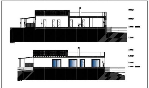 House with approved project for construction and expansion, located on a mixed plot of 1670m2. This property is located in a countryside area, not isolated, but manages to maintain its privacy and with an unobstructed view over the mountains. The plo...