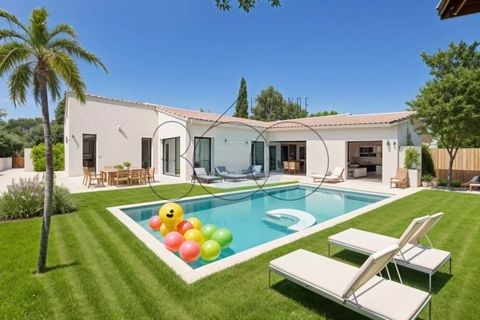 We are pleased to present this recent villa, located in the Mougins area, 5 minutes by car from Tournamy. Built in 2023, with a living area of 128 m². This 3-bedroom, 1-office property features 2 bathrooms and is built on 1366 m² of flat land, with a...