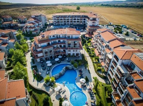 The Vineyards Panorama является расширением The Vineyards Resort. Он состоит из 2 зданий, которые называются Panorama и Muscat, расположенных на холме, прямо рядом с курортом, откуда открывается потрясающая морская панорама. Vineyards — это большой з...