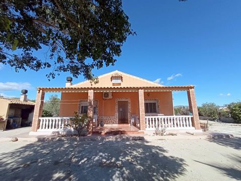 Discover the charm of countryside living with this beautifully maintained finca located in the heart of Murcia province Nestled in a peaceful area yet close to local amenities this property offers the perfect blend of rustic elegance and modern comfo...