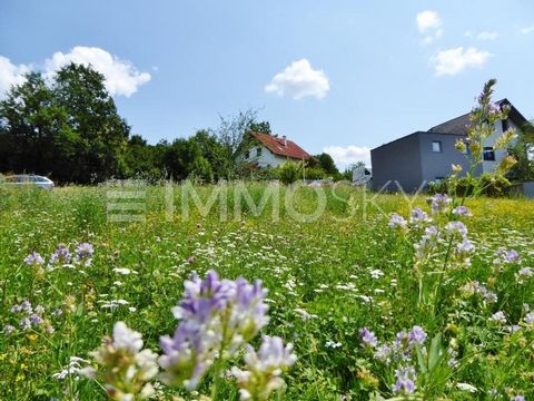 Ein herrlicher Platz für Ihr Bauvorhaben, in guter Nachbarschaft! Sie sind auf der Suche nach einem wunderschönen und gut dimensionierten Grundstück für Ihr Traumhaus - dann sind Sie hier richtig! In einer ruhigen Siedlung gelegen, bietet sich Ihnen ...