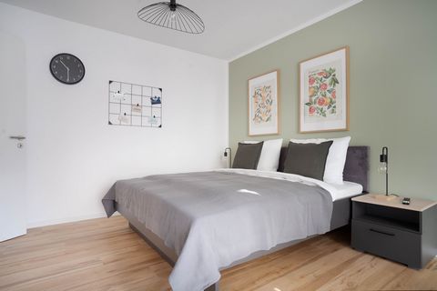 Willkommen in Osnabrück! Unsere Apartments sind komfortabel und funktional eingerichtet und verfügen über eine stilvolle Dekoration. Jedes Apartment ist mit modernen Annehmlichkeiten ausgestattet, darunter eine voll ausgestattete Küche und kostenlose...