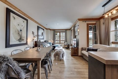 Superbe appartement 2 chambres au pied des pistes, dans la prestigieuse résidence Prince des Cimes à ARC 1950, libre de tout bail. Ce bien d'exception de 61 m², entièrement rénové, vous séduira par son entrée avec rangements, sa cuisine équipée ouver...