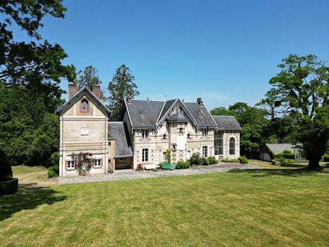 Rennes à 30 mn. Située à Guipry-Messac cette propriété est édifiée au milieu d'un remarquable parc arboré de 5 ha, sur un coteau d'où l'on découvre une vue lointaine sur la campagne environnante. Je vous propose cet élégant manoir de 1850 avec maison...