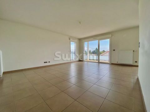 Ref. 1079LP Saint-Genis-Pouilly, vicino al centro città e ai servizi (autobus, scuole, negozi), rimarrete affascinati da questo appartamento T3 di 80m2 situato al 2 ° piano di una residenza costruita nel 2013. È composto da un lungo ingresso che dà a...