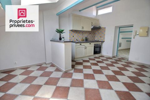 Votre conseiller Propriétés Privées Hakim Mouradi vous invite à découvrir à Draguignan, 83300 : Appartement type 2 pièces d'une surface de 57m² habitables . Situé au dernier étage, l'appartement est mansardée, la surface Carrez est de 24 m² . Il est ...