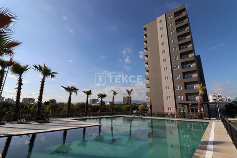 Bezugsfertige Wohnungen zu fairen Preisen in Çeşmeli Mersin Mersin ist eine der Hafenstädte, die mit ihren erschwinglichen Immobilieninvestitionen Aufmerksamkeit erregt. Die Stadt, die sich durch ihr einzigartiges Meer und ihre Strände auszeichnet, i...