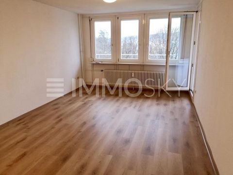 Attraktive 2-Zimmer-Wohnung im 5. Stock Perfekt für Kapitalanleger oder Eigennutzer Diese gut geschnittene 2-Zimmer-Wohnung mit ca. 58 m² Wohnfläche befindet sich im fünften Obergeschoss eines gepflegten Mehrfamilienhauses und steht ab sofort zum Ver...