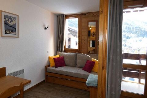 Diese hübsche Wohnung befindet sich im Weiler Crève Coeur. Es ist als möblierte Touristenunterkunft mit 3 Sternen klassifiziert. Es besteht aus einem durch eine bewegliche Trennwand teilbaren Hauptraum und einem Schlafbereich im Eingangsbereich. Es b...