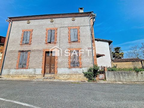 Maison de village à rénover avec jardinet et garage non attenant
