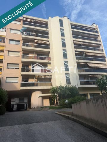 Studio de 24m² avec garage et cave , centre ville