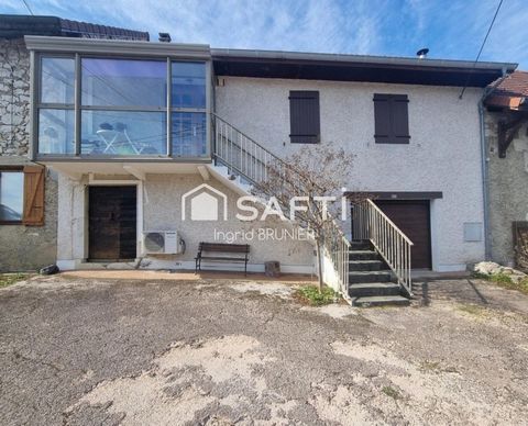 Maison en pierre avec terrain et un garage