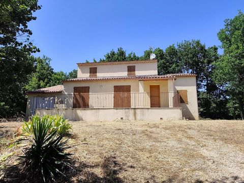 Belle maison traditionnelle en campagne de Viens et face au Luberon