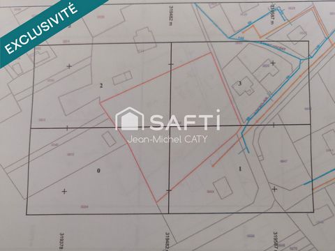 Très grand terrain de 5148 m² borné et constructible.