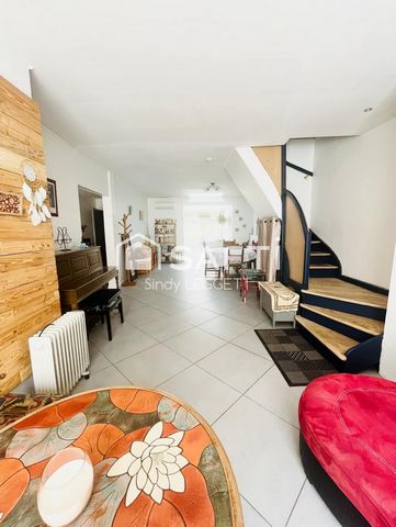 MAISON DE VILLE HONDSCHOOTE 200 M² JARDIN 5 CHAMBRES