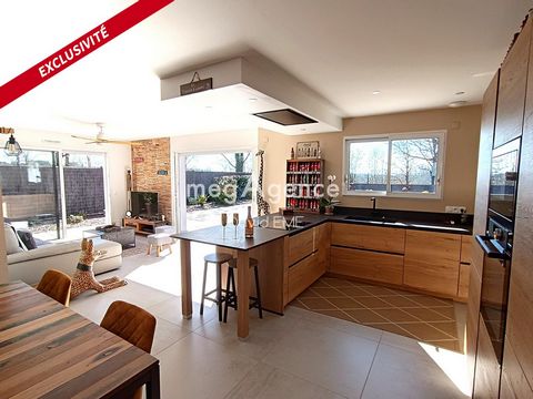 5 Pièces, 3 chambres, 105 m2, piscine, AIZENAY