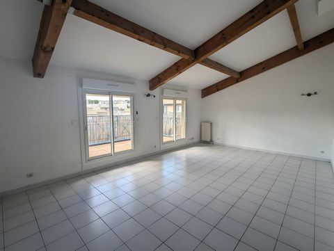 Appartement 5 pièces – 101 m² – Dernier étage avec terrasses – Vue Tour Magne