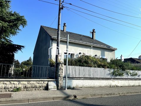 Situé au coeur de la Touraine entre rivière et châteaux cette maison de 122 m2 offre confort, espace et commodités. A voir absolument