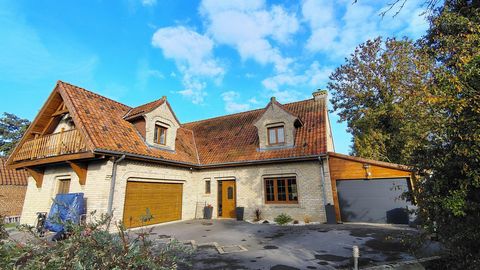 Maison individuelle semi plain-pied 5 chambres, 202 m² habitables, 3400 m² de terrain, grand garage !