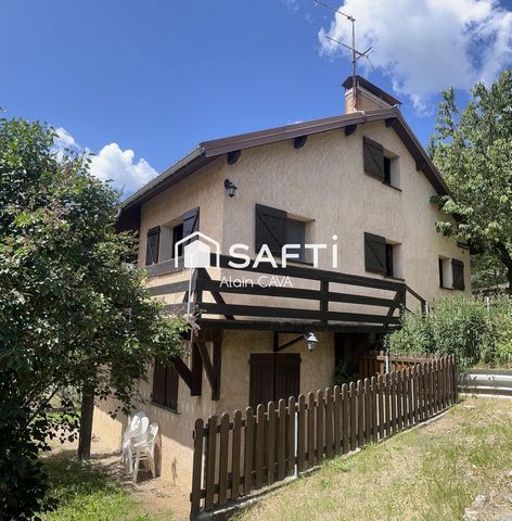 Chalet de 140m² (117m² loi carrez ) proche du centre villagesur 348m² de terrain - opportunite locative