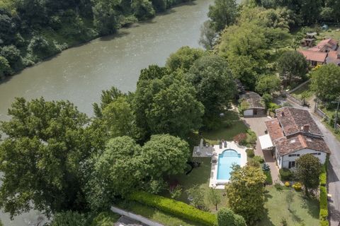 Spacieuse Maison avec Piscine et Accès au Tarn
