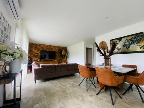 COUP DE COEUR ASSURE SUR CHAMBON ! VENEZ VITE DECOUVRIR CETTE PEPITE A 10 MIN DE LA GARE DE SURGERES !