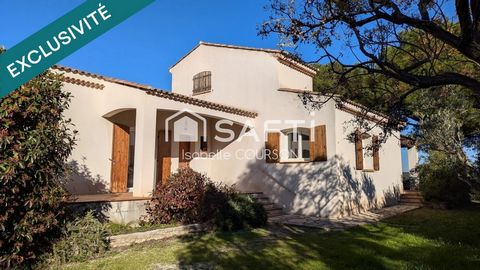 Maison de 150m2 à vendre à Saint Mitre les remparts