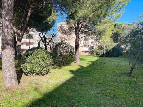 FF4 TRAVERSANT AU CALME BALCON ET GARAGE