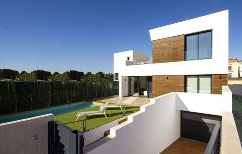 New build modern villas at El Campello, within walking distance of the sea and town centre. El Campello is a popular resort with beaches, shopping, restaurants etc., and a metro connection to Alicante city.
