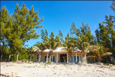 Located in West End Grand Bahama, this stunning property is comprised of three lots. This property has two completely finished houses. A great getaway for boaters, families, and friends looking for an ideal island escape. These two lots offer a total...