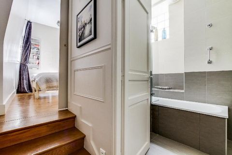 The prices may vary during June, July, and August 2024 as well as during the Olympics. We will provide you with the rates once your request has been made. -This awesome 3-bedroom, 2-bathroom luxury vacation rental in fashionable Le Marais is an amazi...