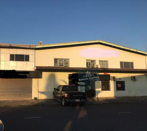 Lot 17 Belo Circle, een prachtig commercieel pand gelegen in de levendige stad Namaka, Nadi, Fiji. Dit eersteklas commerciële gebouw biedt een ongelooflijke kans voor diegenen die willen investeren in een bruisend zakencentrum. Of u nu op zoek bent n...
