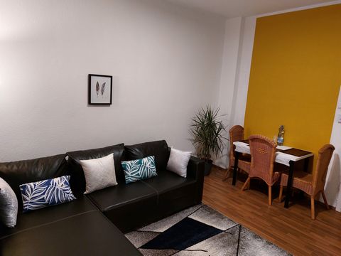 Enjoy the simple life in this quiet and centrally located accommodation. The Dortmund center is only about 10 minutes away. Everything you need (subway, S-Bahn, bus, pharmacy, supermarkets, playgrounds ... ) in the immediate vicinity.