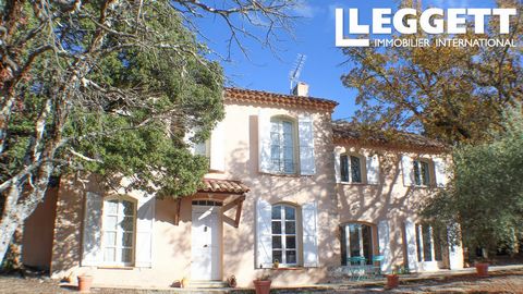 A25773GWI83 - Beautiful 5 bedroom bastide on the edge of the village of Baudinard-sur-Verdon in Provence. 5 minutes drive to the Lac de Ste Croix and Gorges du Verdon. The property has an enclosed garden and also woodlands. Spacious property in great...