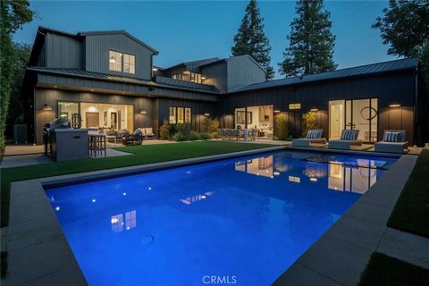 One of a kind modern home, brand new construction in the heart of Encino. This breathtaking masterpiece sits on a great lot with gorgeous curb appeal. Experience luxury indoor/outdoor living in this completely reimagined smart home with approximately...